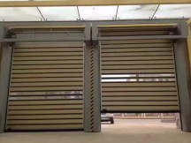 Turbine hard fast rolling door