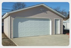 Deluxe garage door