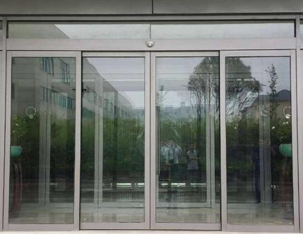 福田自动门故障维修及位移安装如何收费