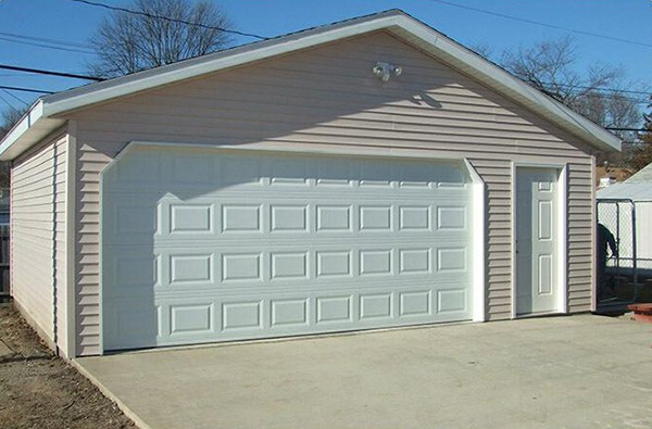 The white garage door of Dongjiang Science and Technology Industrial Park in Guangming District has been upgraded