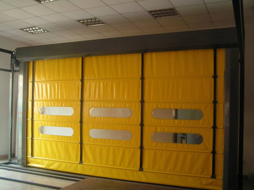 Workshop heat preservation and dust prevention problem - hard fast door one trick