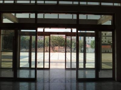 What are the standards for a good sensor door