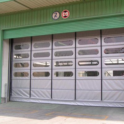 A safe automatic door manufacturer for logistics parks